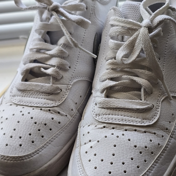 Nike - Picture 1 of 6